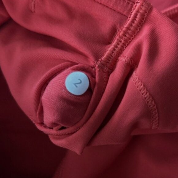 Lululemon Outrun Legging 17" Pockets Tight Red Crop Capri Running Ruched 2 Luxe - Picture 3 of 5